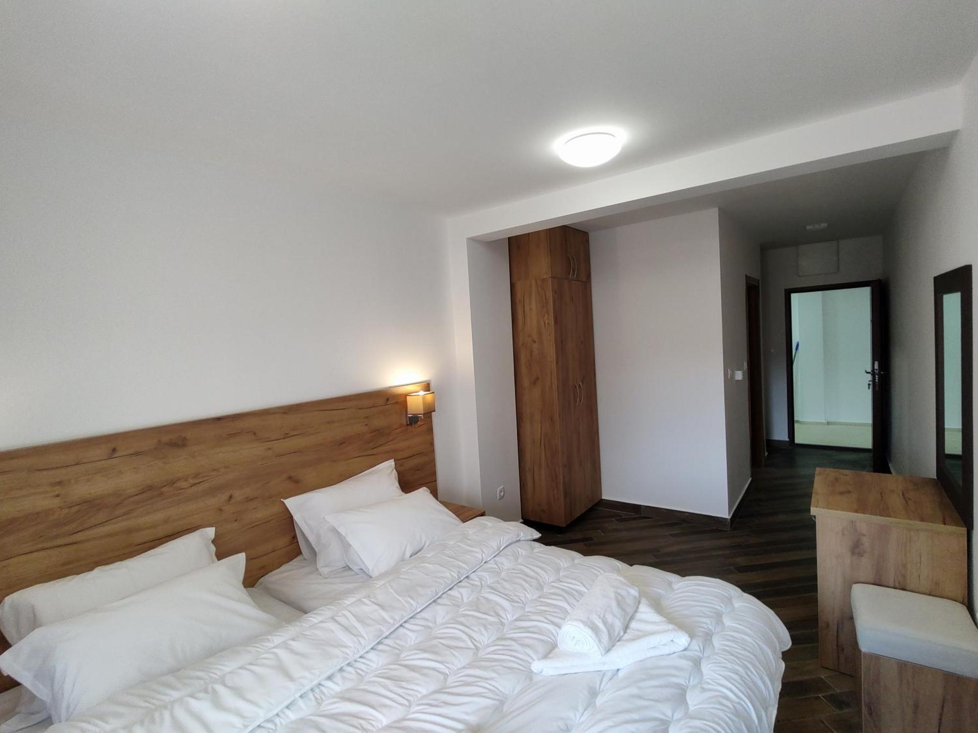 Apartments & Restaurant Pirlitor Žabljak Buitenkant foto