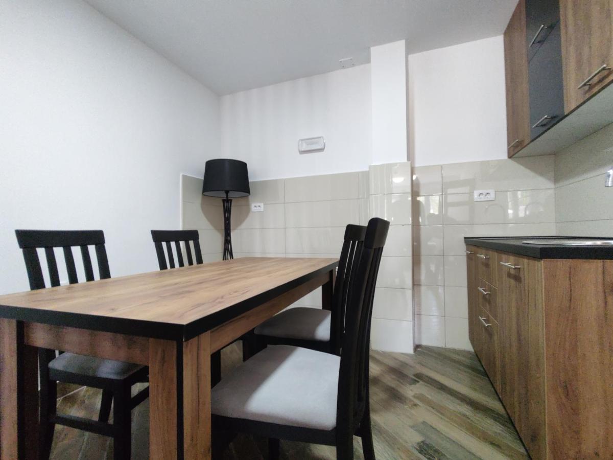 Apartments & Restaurant Pirlitor Žabljak Buitenkant foto